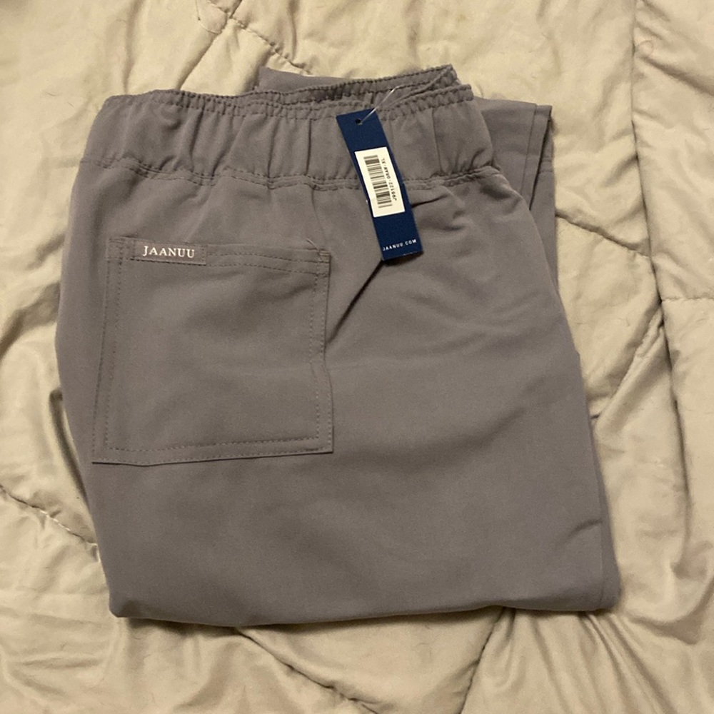 Xl never worn Jaanu jogger scrubs